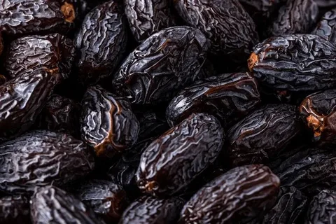 تصویر 1 از قیمت خرید خرما پیارم سطلی با فروش عمده